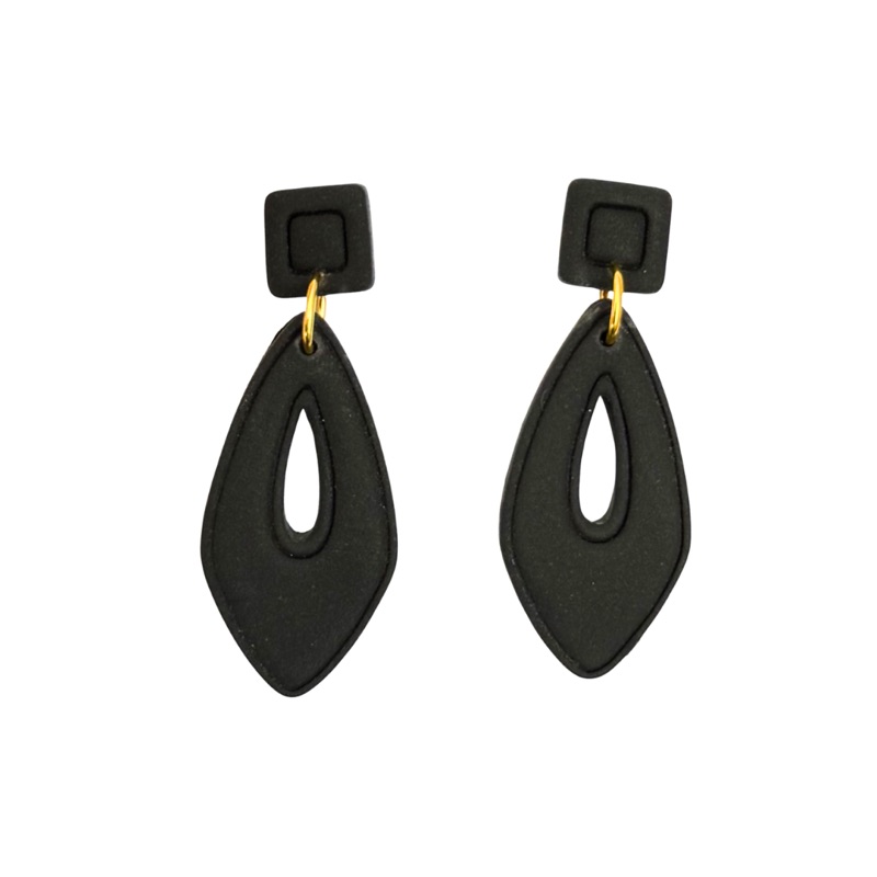 Aalia — Black