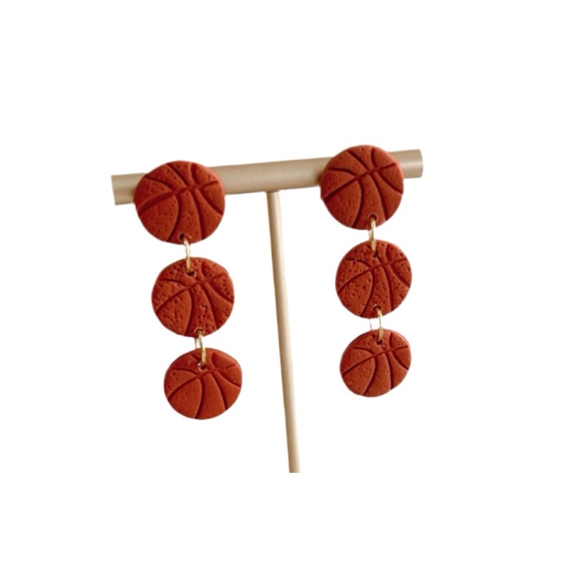 Basketball Trio — Default