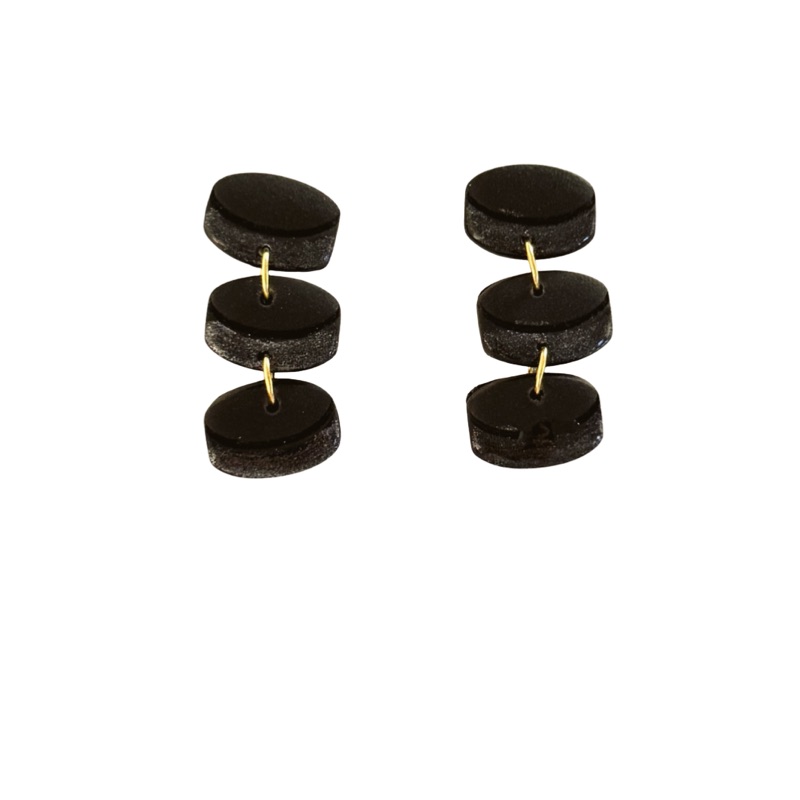 Hockey Pucks — Black
